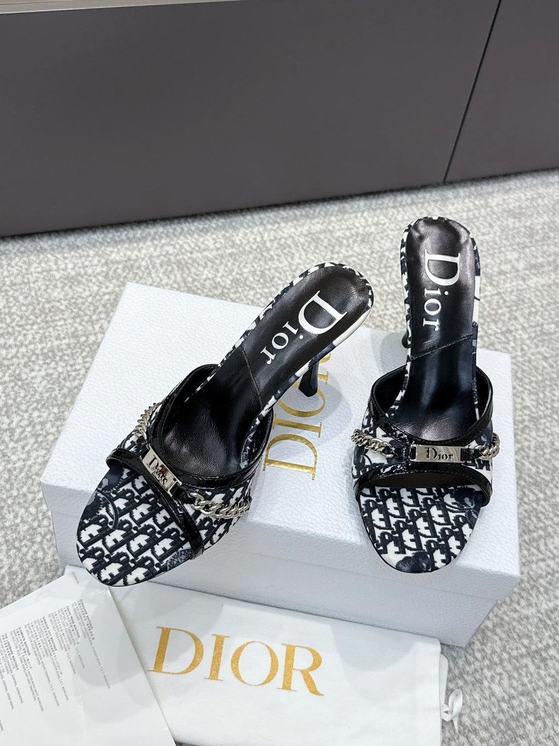CD 26S High Heels Sandals 85 White Black Fabric Cowhide 661470