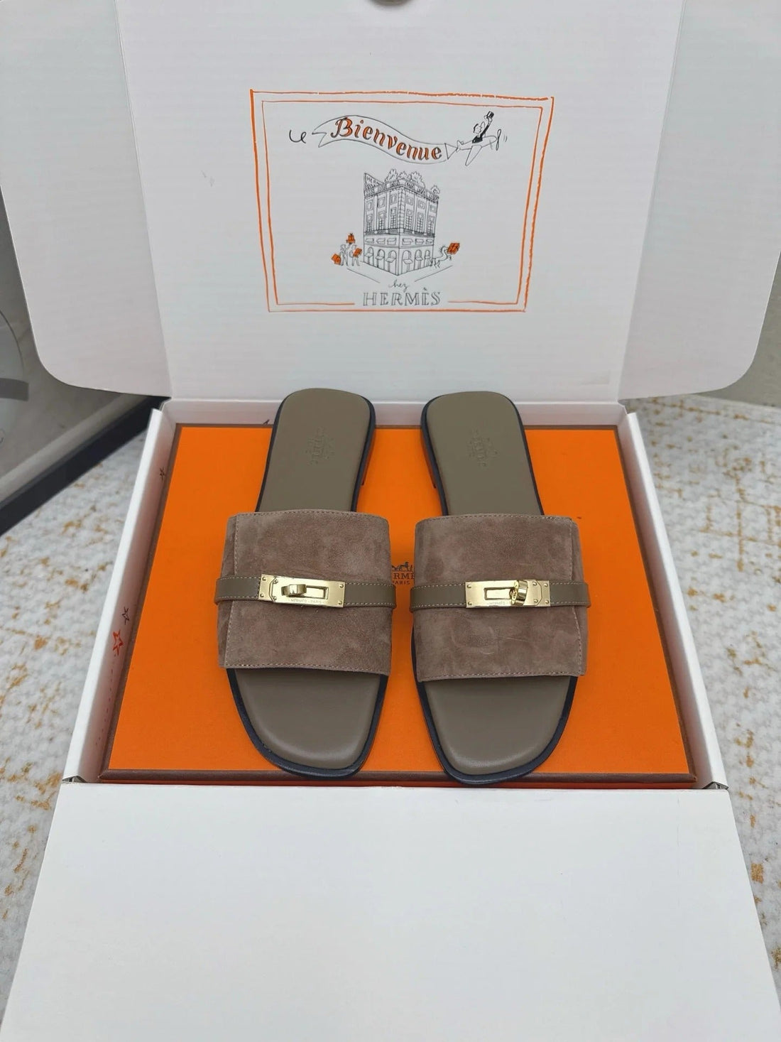 Hm 26SS Oasis Sandals Brown Suede Cowhide 625146