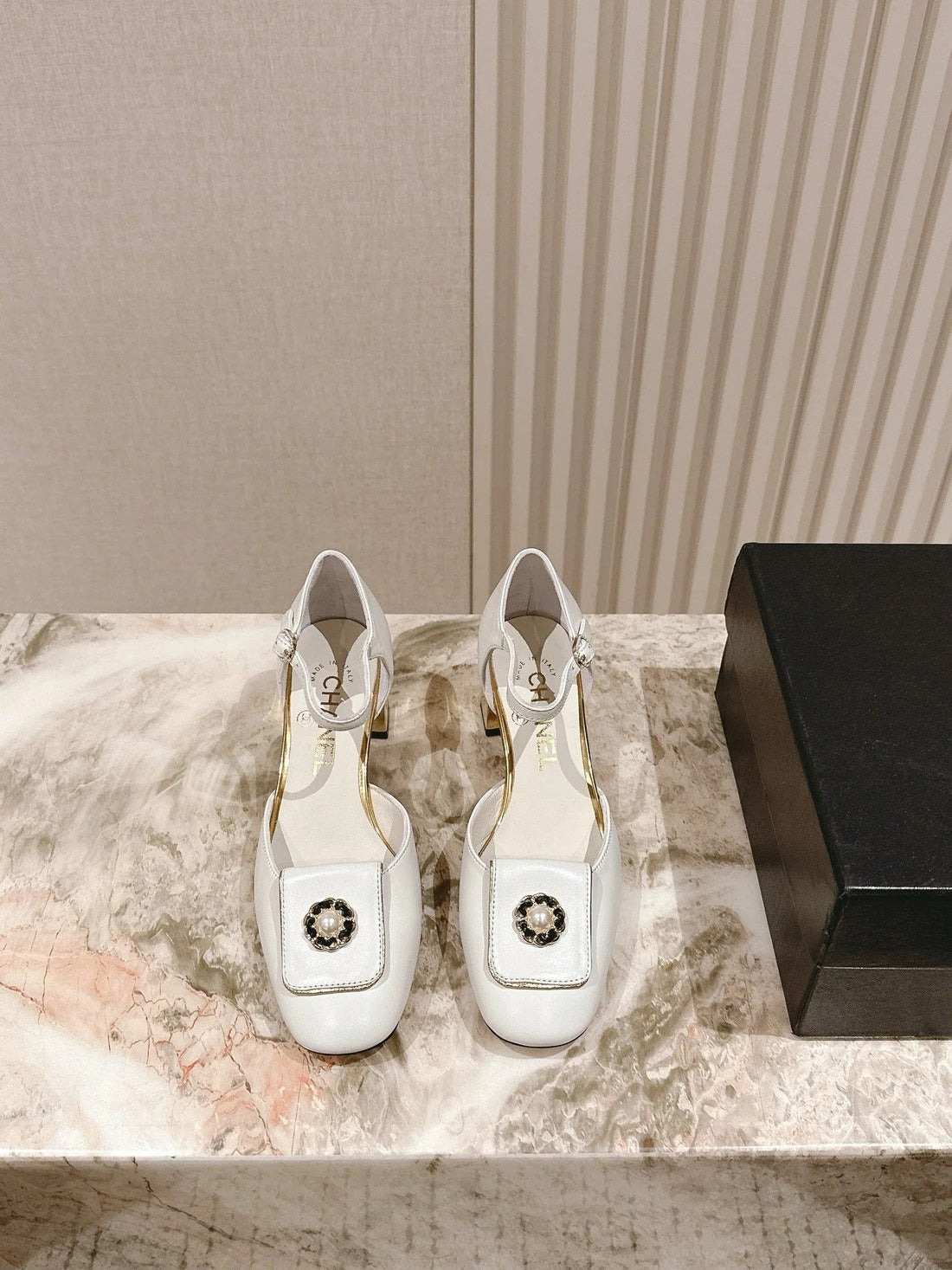 CC 26S Mary Jane Sandals 65 White Sheepskin 658472