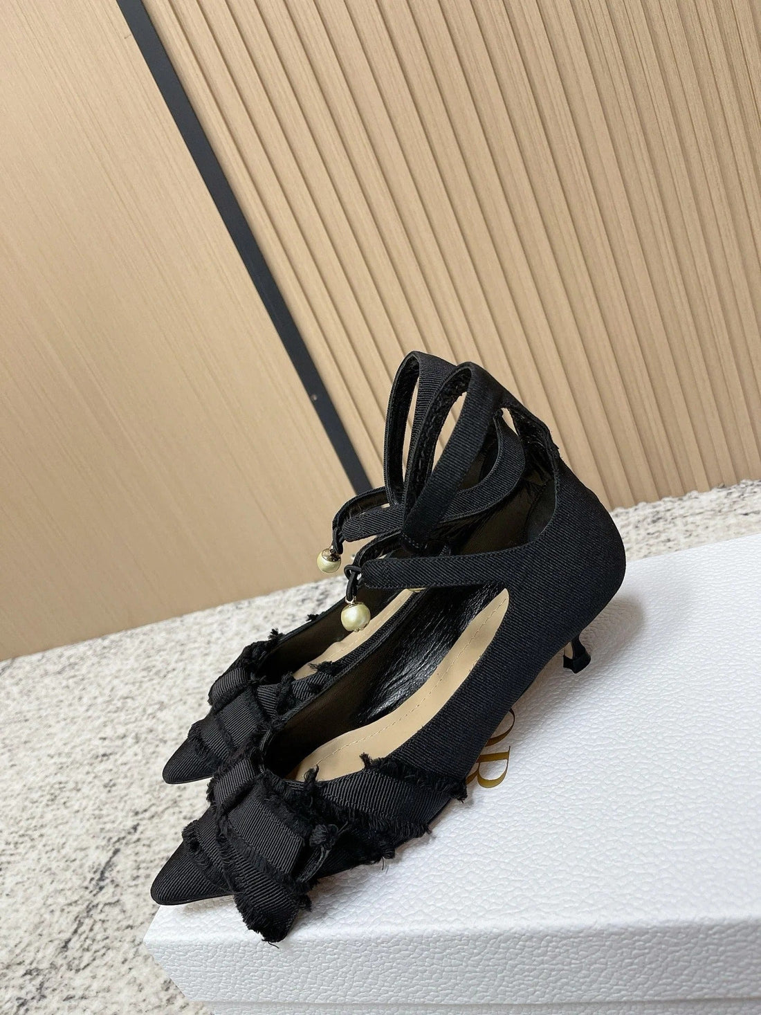 CD 26S Pump 40 Black Beige Canvas Pearl Hardware 643492