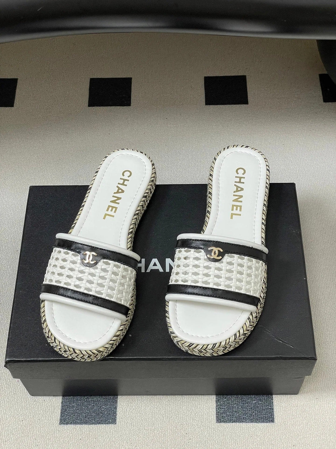 CC 26S Platform Slippers White Cowhide 649458