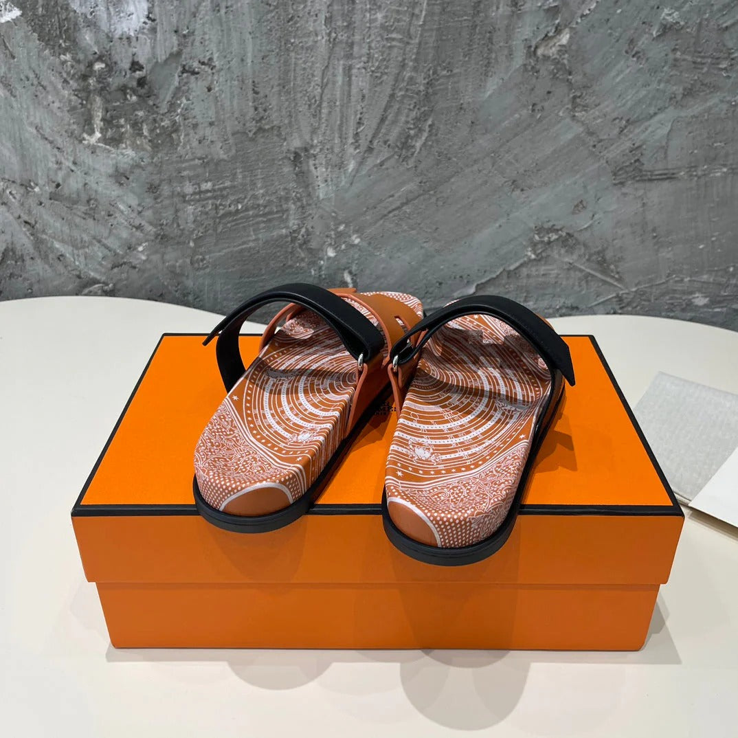 Chypre Sandal Gold Calfskin Unique