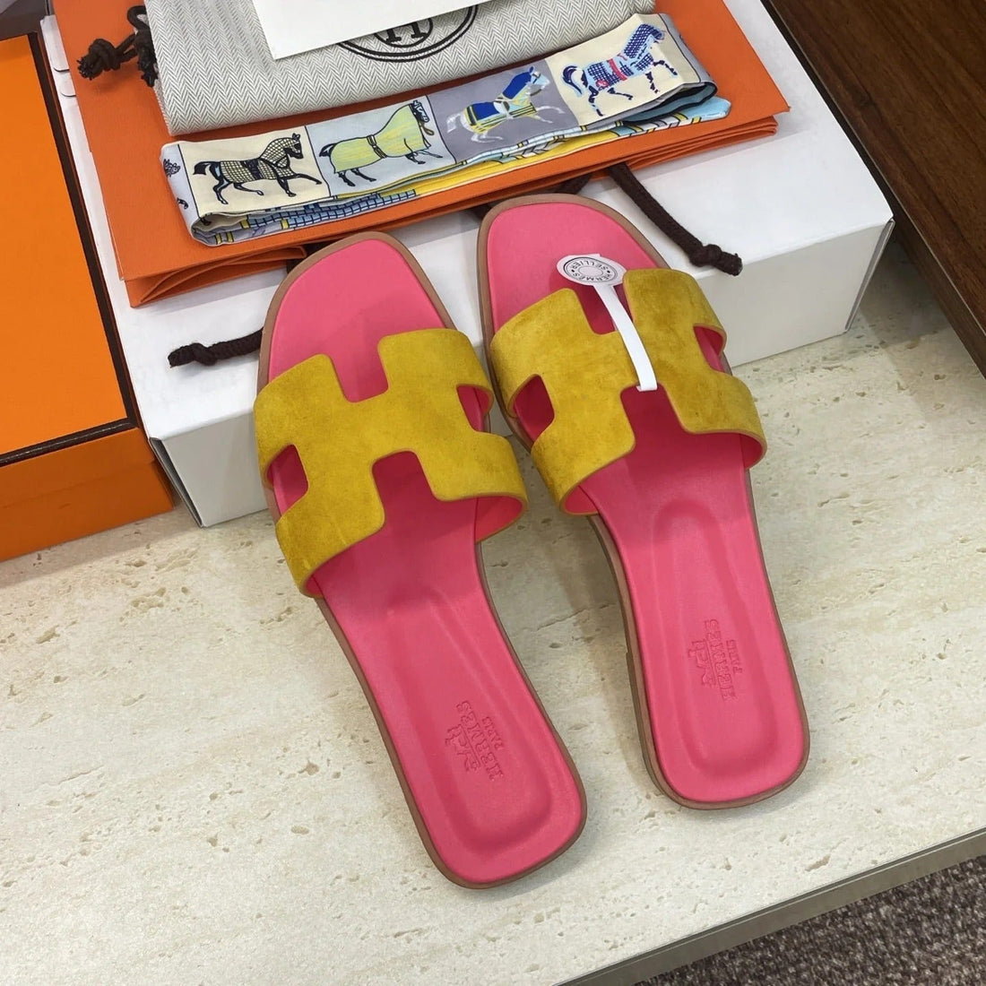 Hm 26SS Oran Sandals Pink Yellow Suede Cowhide 607207