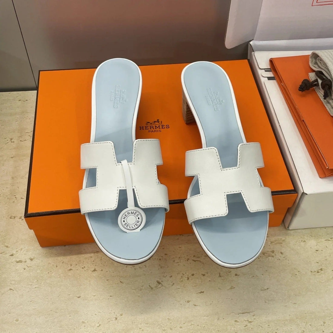 Hm 26SS Oran Sandals 45 Baby Blue White Calfskin 607230