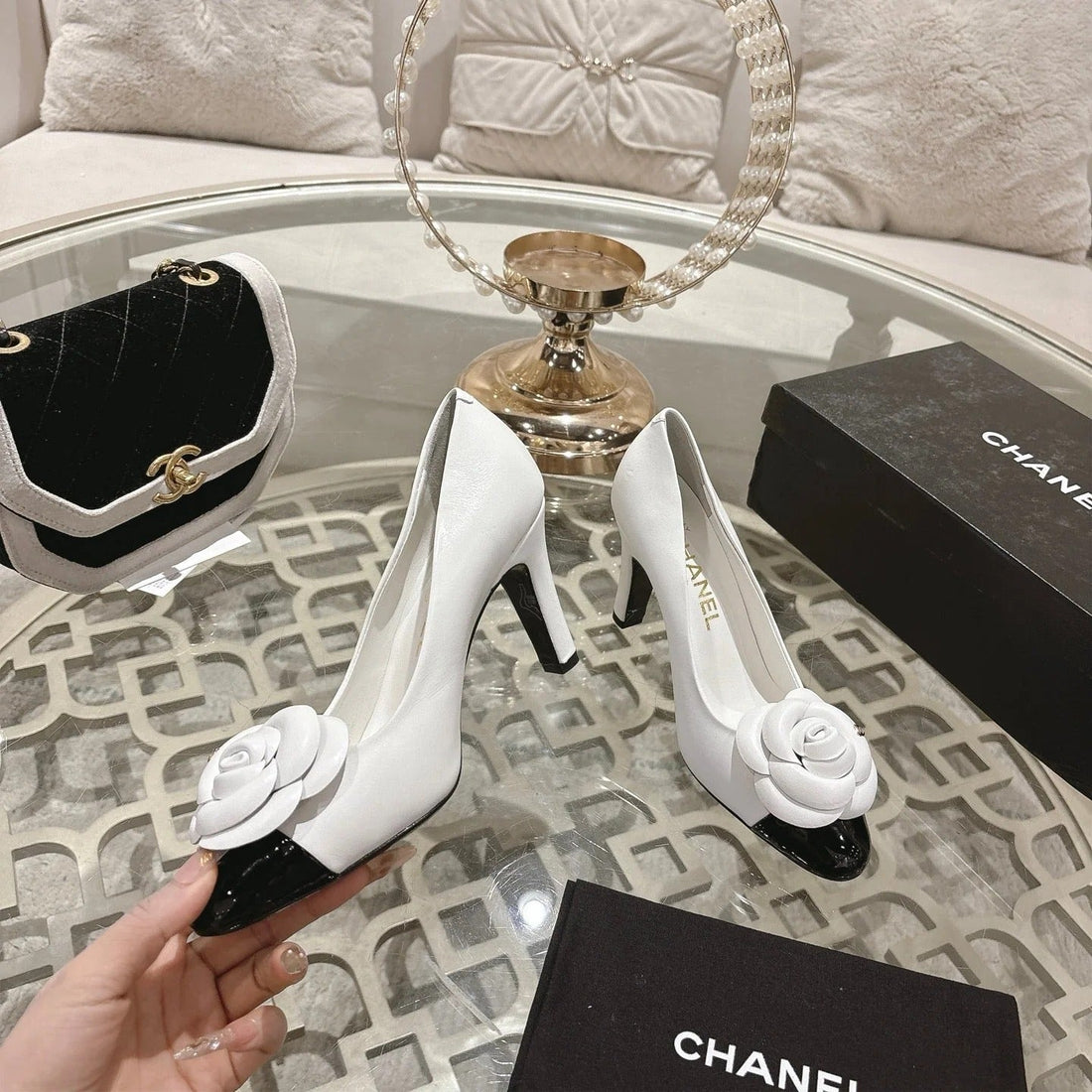 CC 26S High Heels Pump 85 White Black Sheepskin 627008