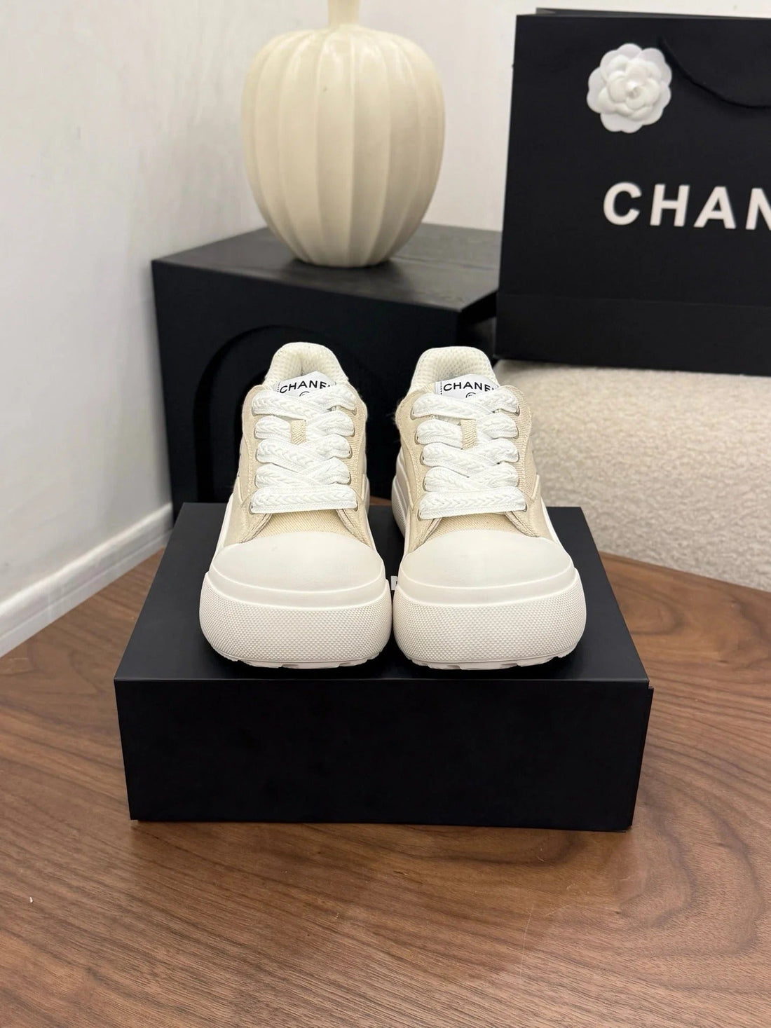 CC 26S Casual Sneaker Beige White Canvas Leather 183589