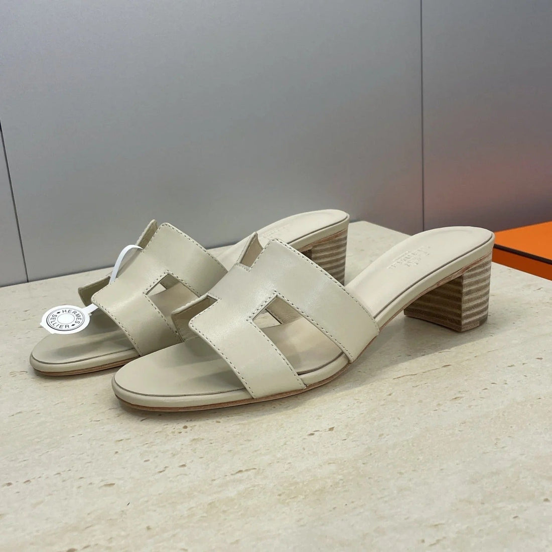 Hm 26SS Oran Sandals 45 Light Beige Calfskin 607226