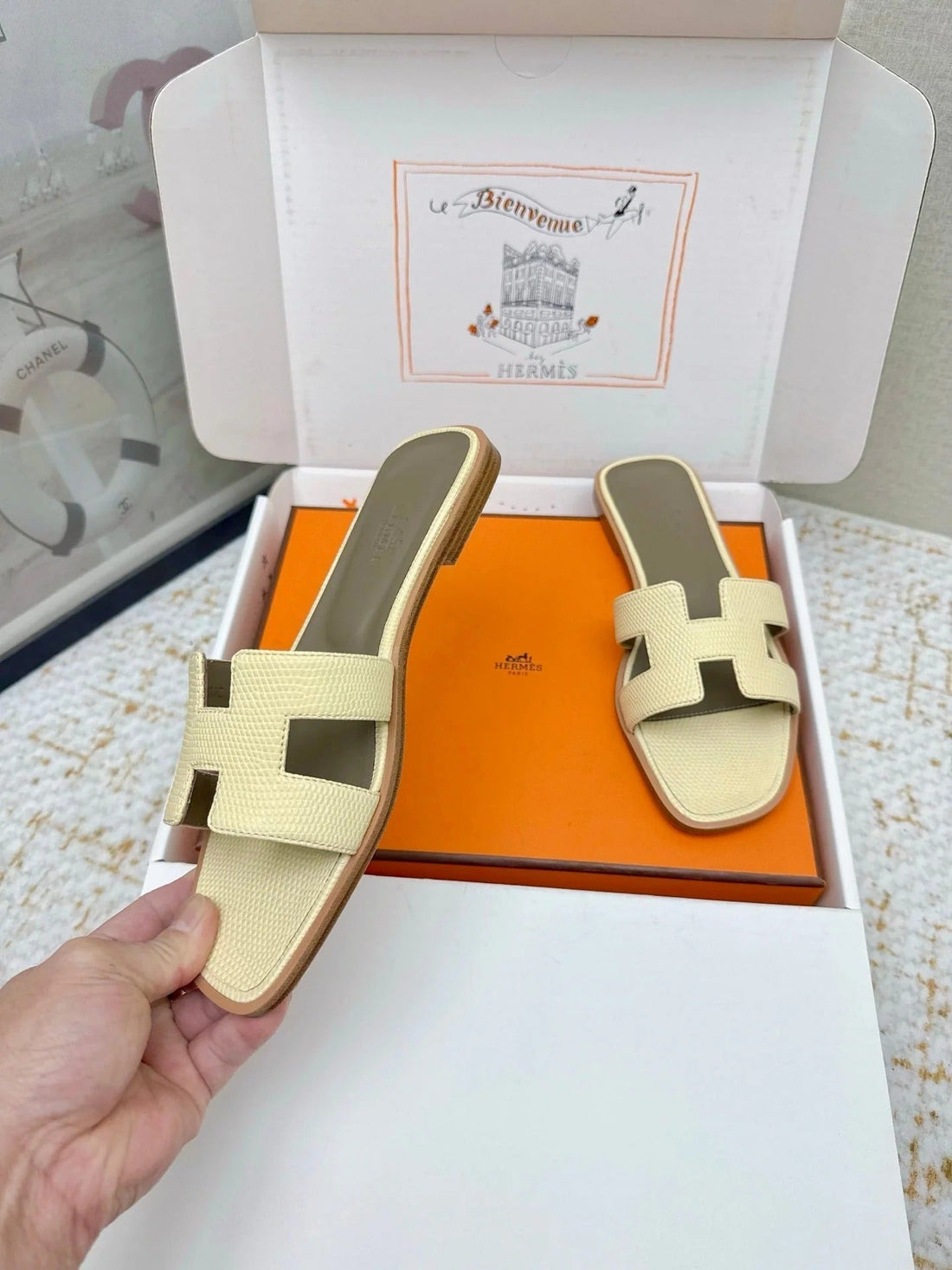 Hm 26SS Oran Sandals Cream Yellow Cowhide 625045