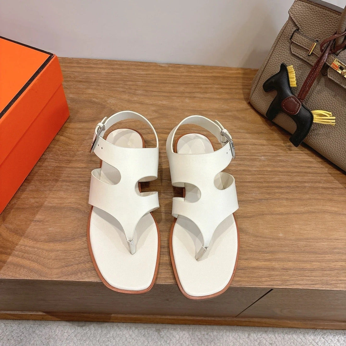 Hm 26SS Thong Sandal White Calfskin 638408