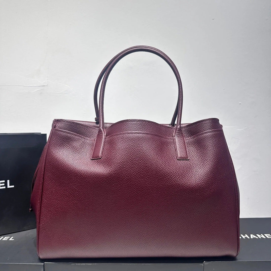 CC 2026 Large Shopping Bag 43CM Burgundy Grained Calfskin 363704
