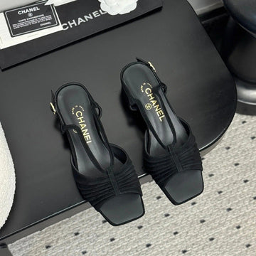 CC High Heels In Black Quilted Suede