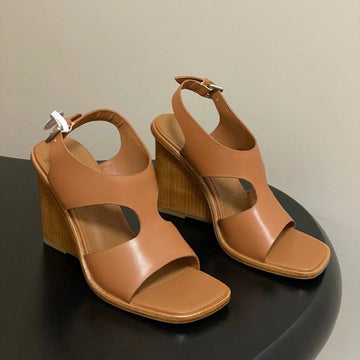 Hm 25S Kalya Wedge Sandal 100 Mm In Brown Lambskin