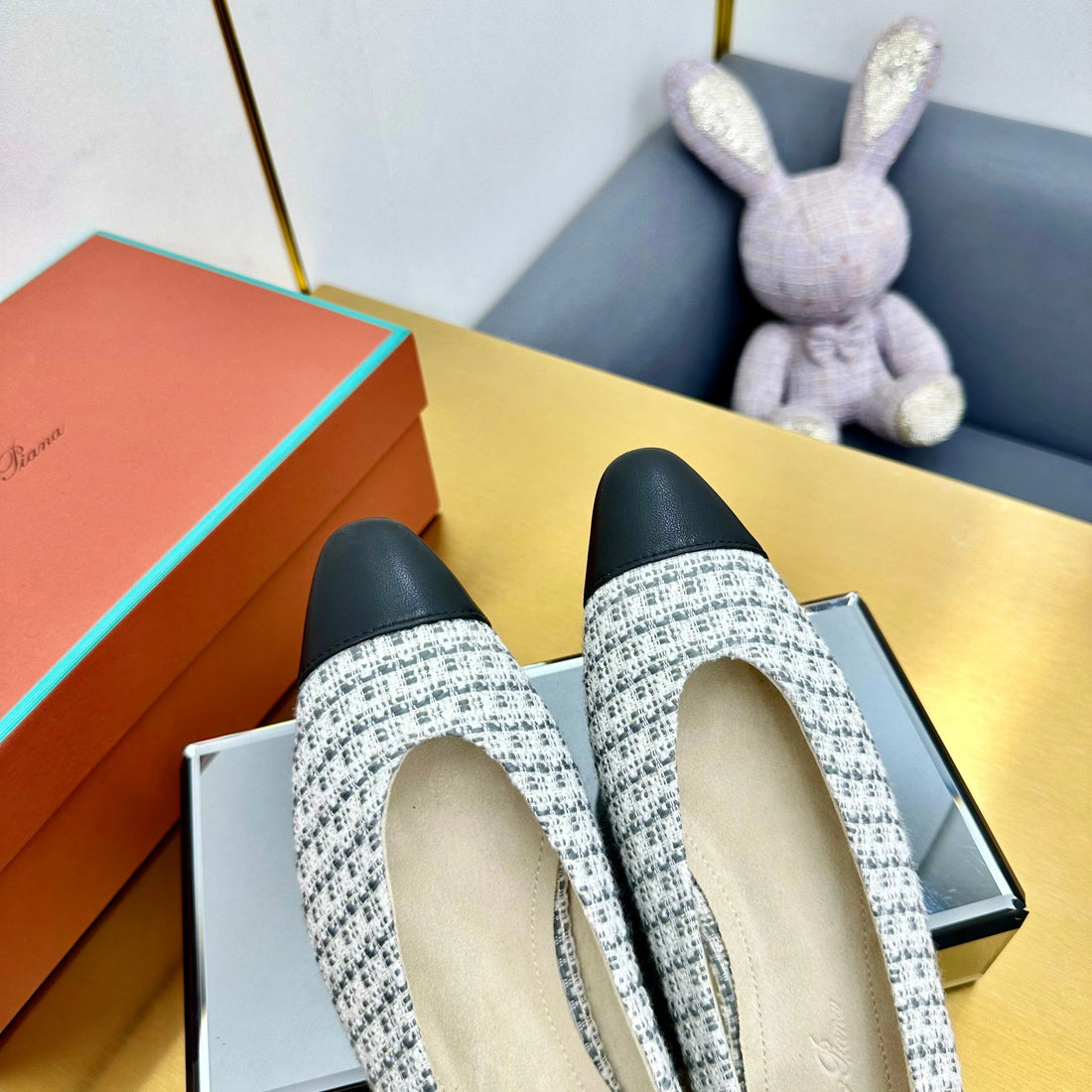 Ballet In White Tweed Mix Black Lambskin