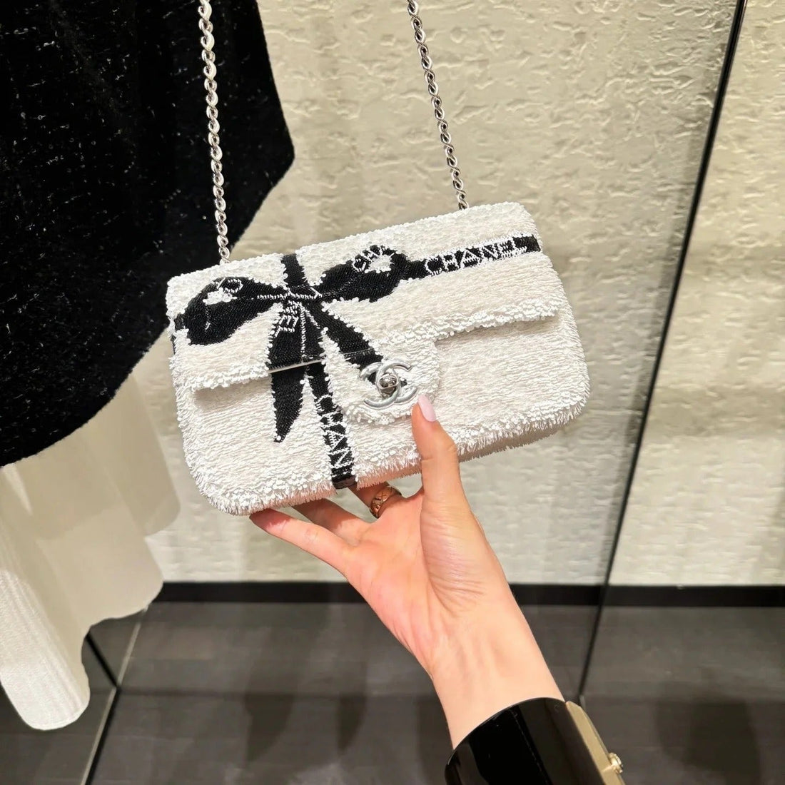 CC 25S Flap Bag 20 Cm In White Sequins With Black Bow