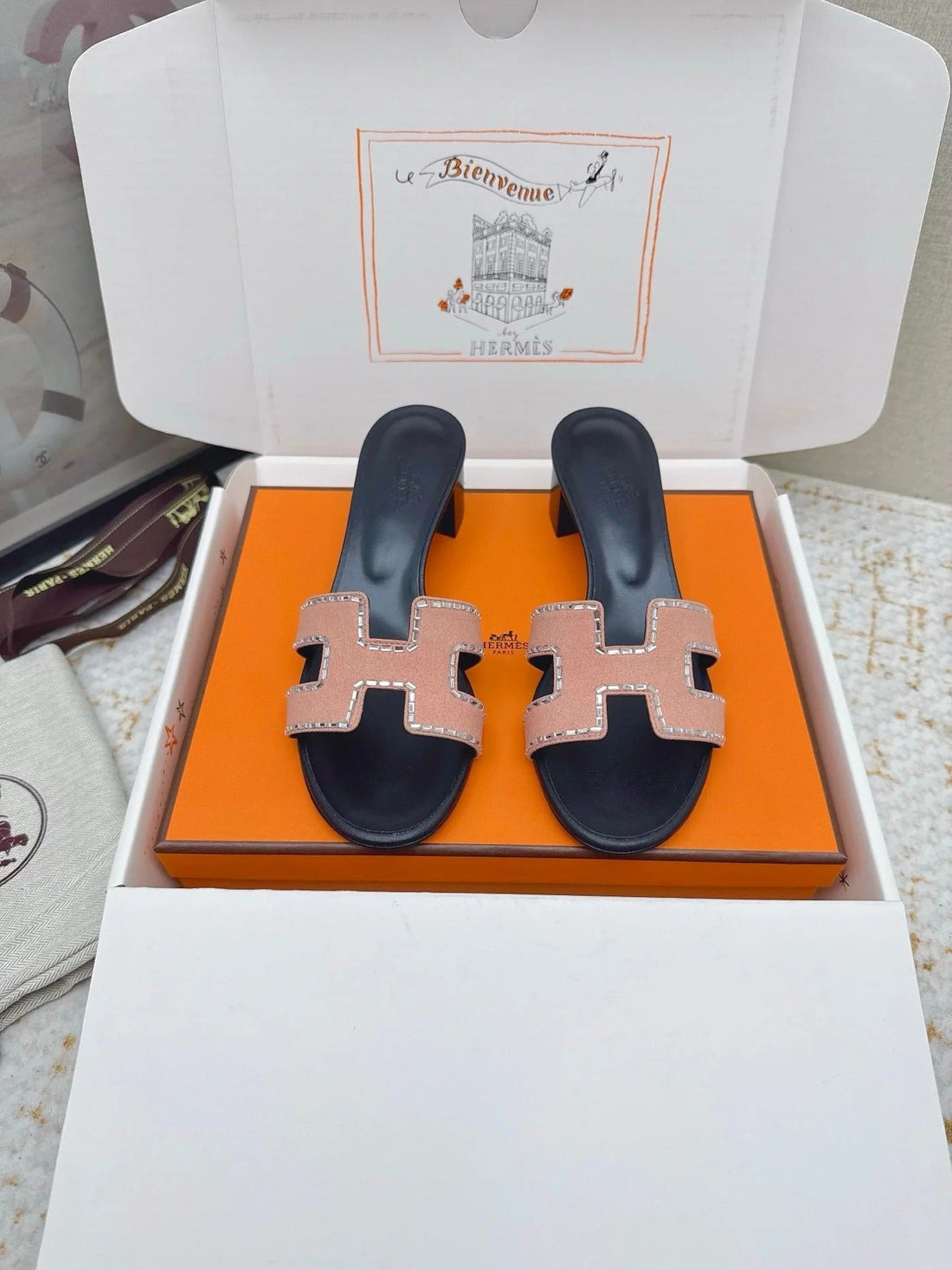 Hm 26SS Oran Sandals 50 Black Light Pink Suede Sheepskin 625239