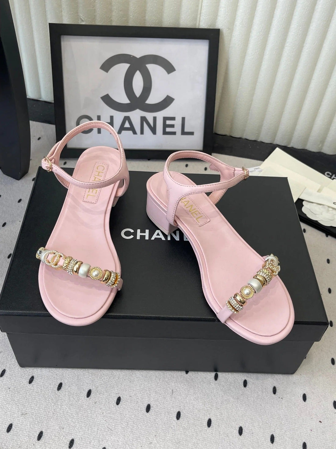 CC 26S Sandals 35 Light Pink Sheepskin Pearls 650101