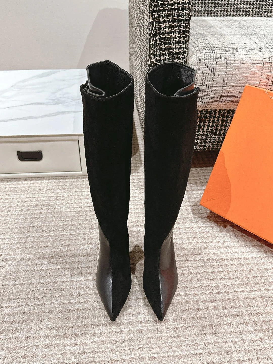 Hm Hilona 6 Cm Boots In Black Calfskin And Suede