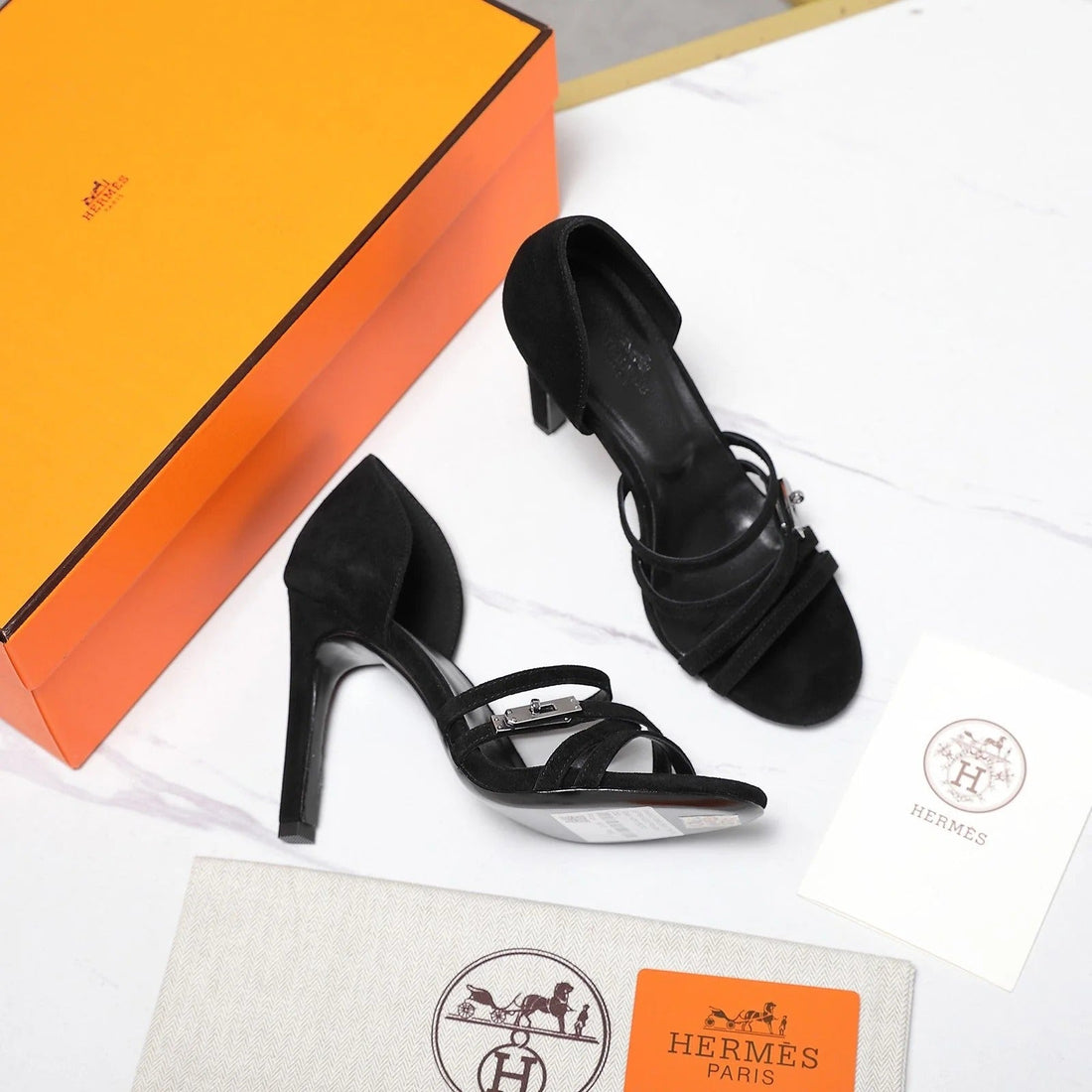 Hm 26SS Sandals 85 Black Suede 601233