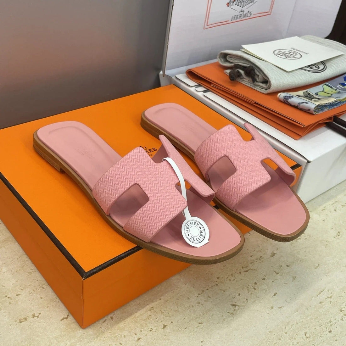 Hm 26SS Oran Sandals Pink Calfskin 607231