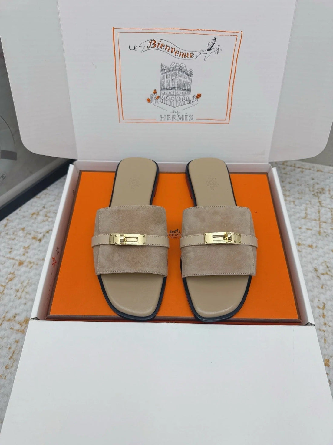 Hm 26SS Oasis Sandals Taupe Suede Cowhide 625145