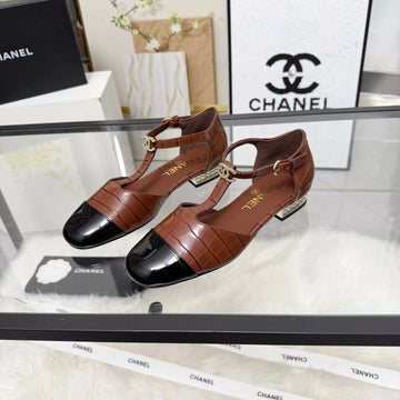 CC 26S Flat Sandals Brown Black Cowhide Patent Leather 183572