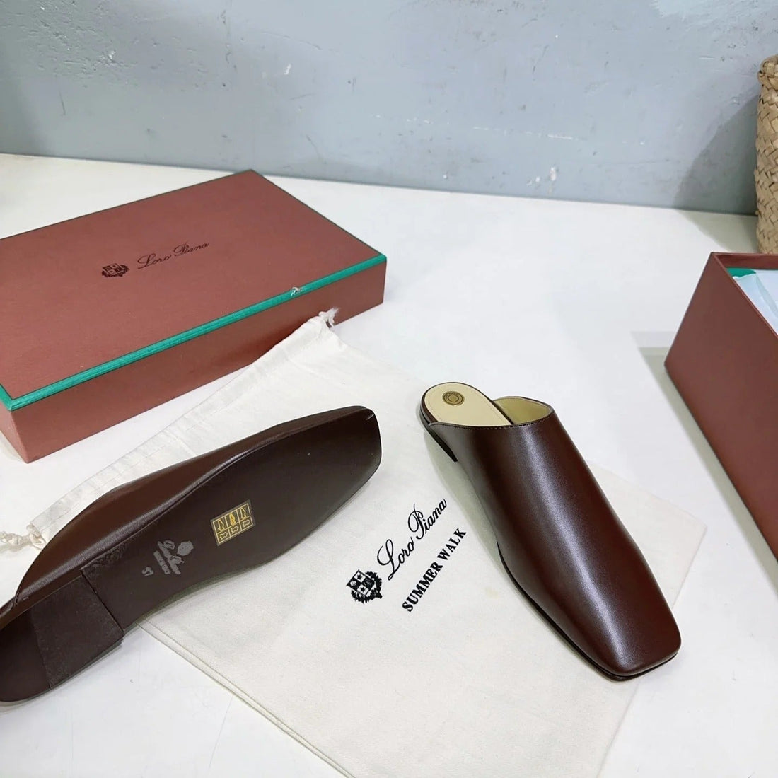Flat Bubble In Brown Lambskin