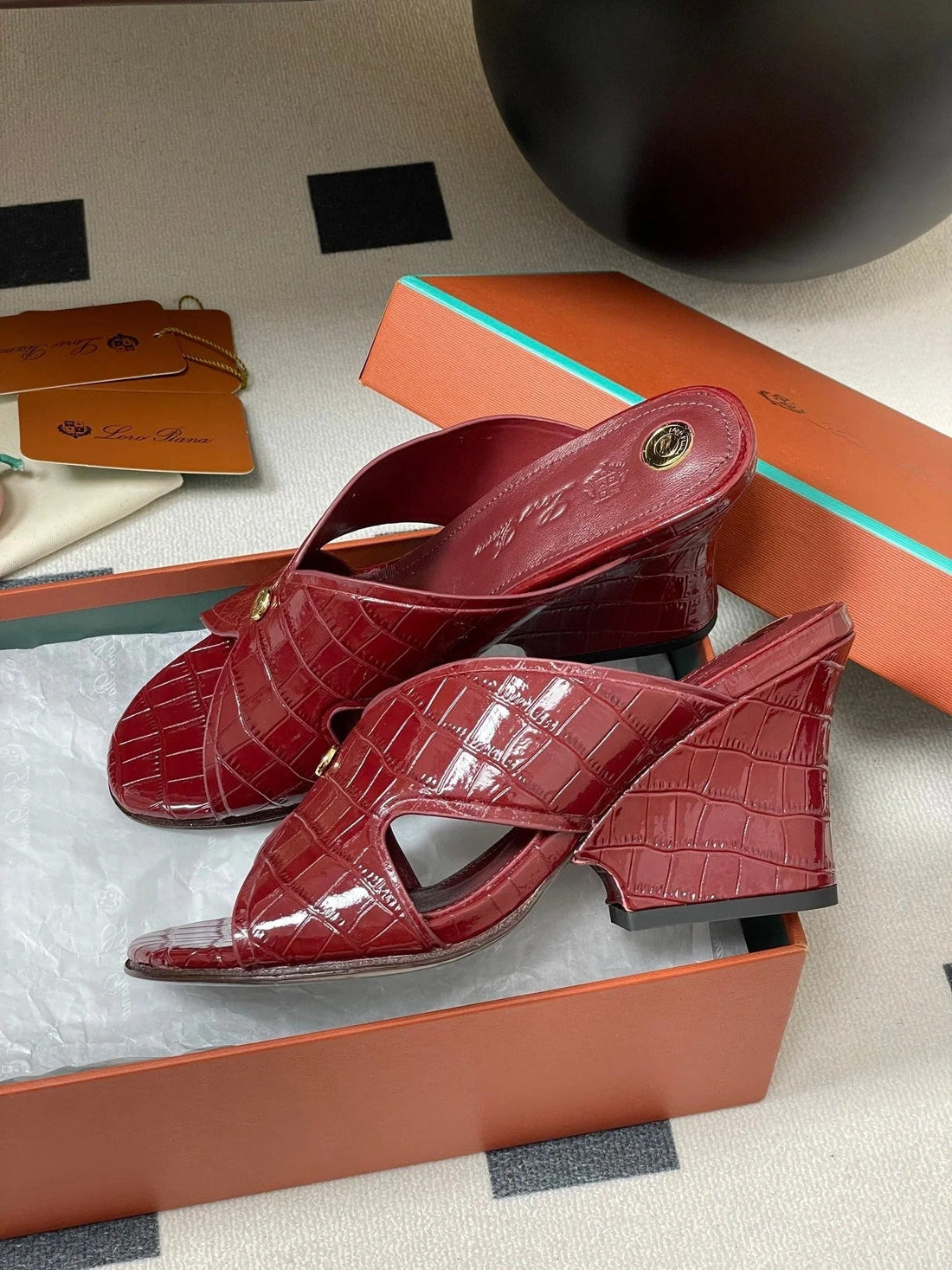 High Heels 80 Mm In Red Calfskin Snake Embossing