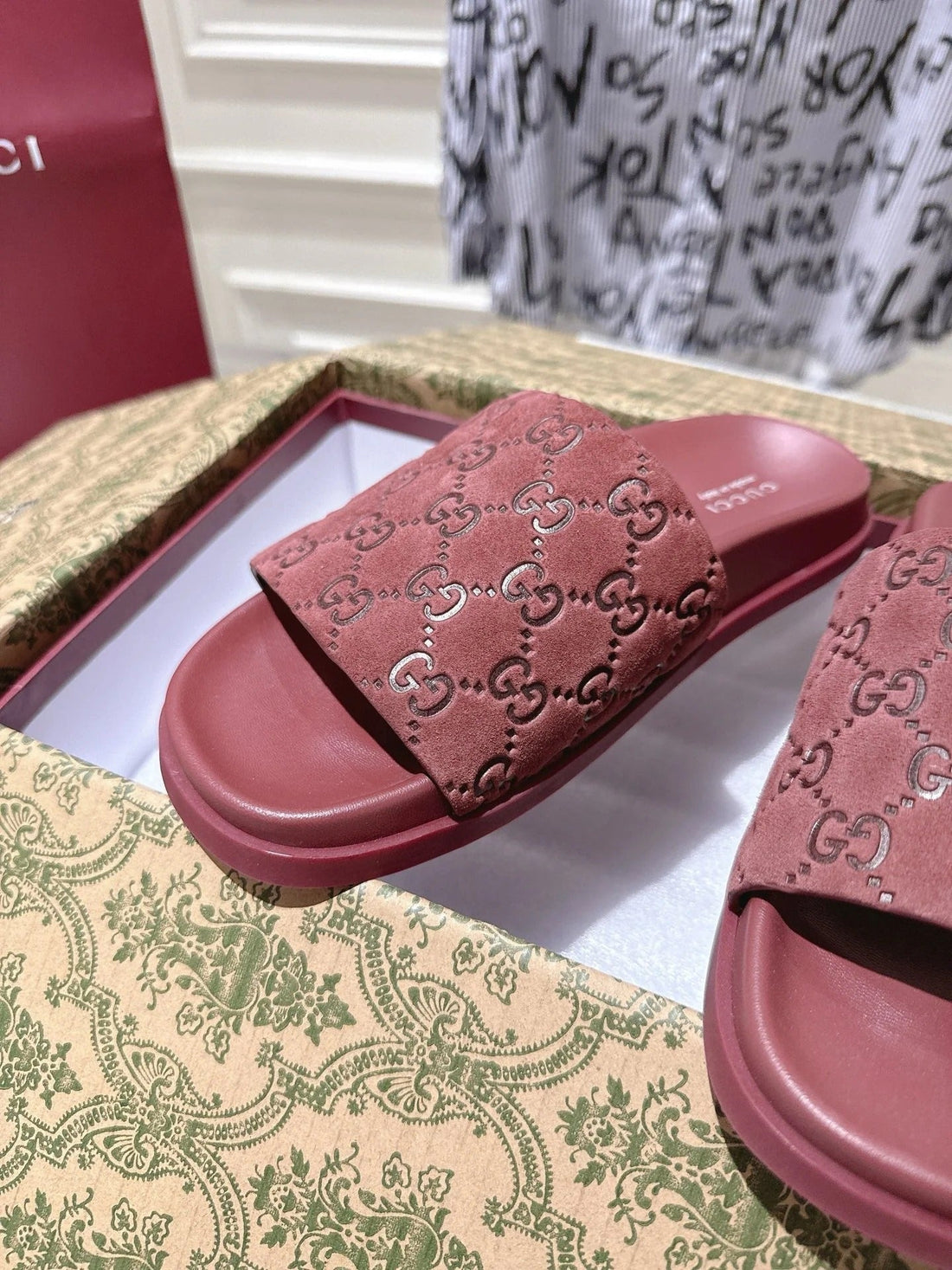 GG Slides In Red Suede With Embossed Logo Style 3