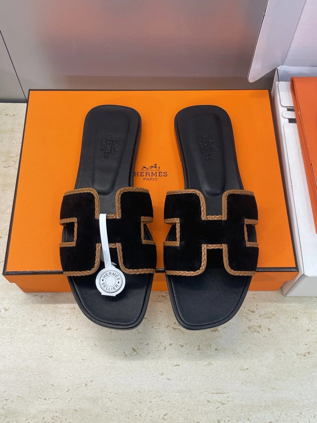 Hm 26SS Oran Sandals Black Brown Suede Calfskin 607254
