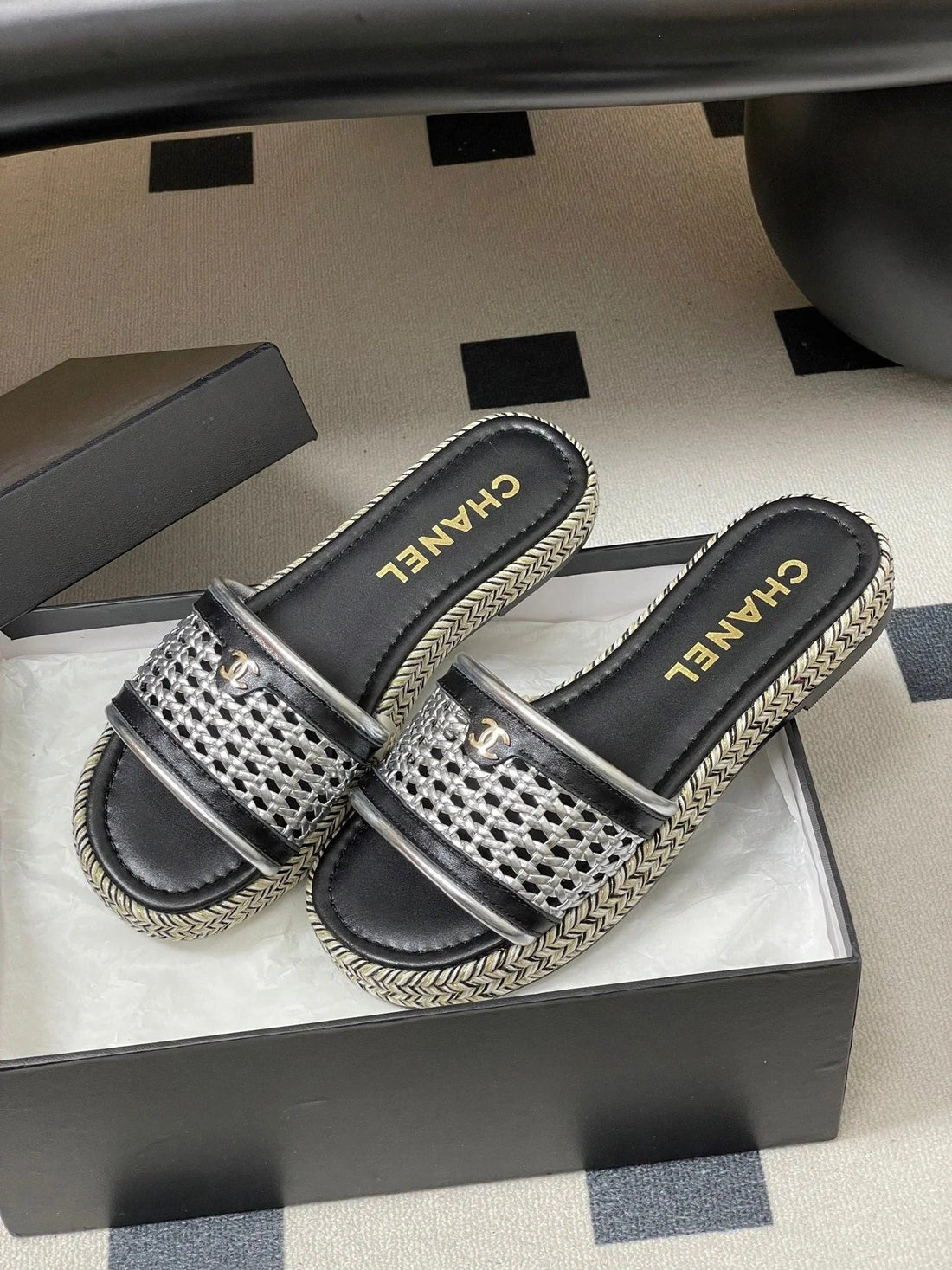 CC 26S Platform Slippers Black Sliver Cowhide 649460
