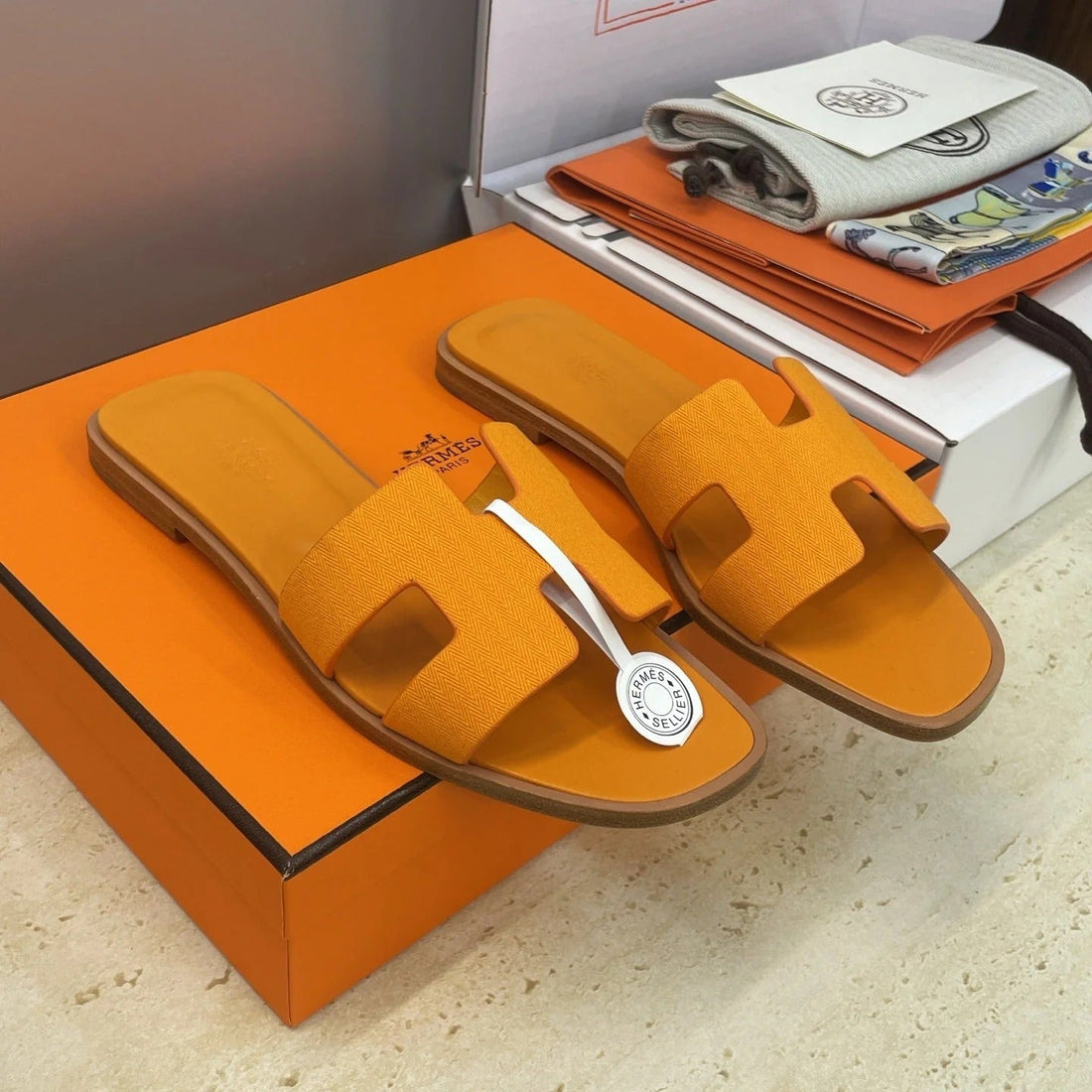 Hm 26SS Oran Sandals Orange Calfskin 607234