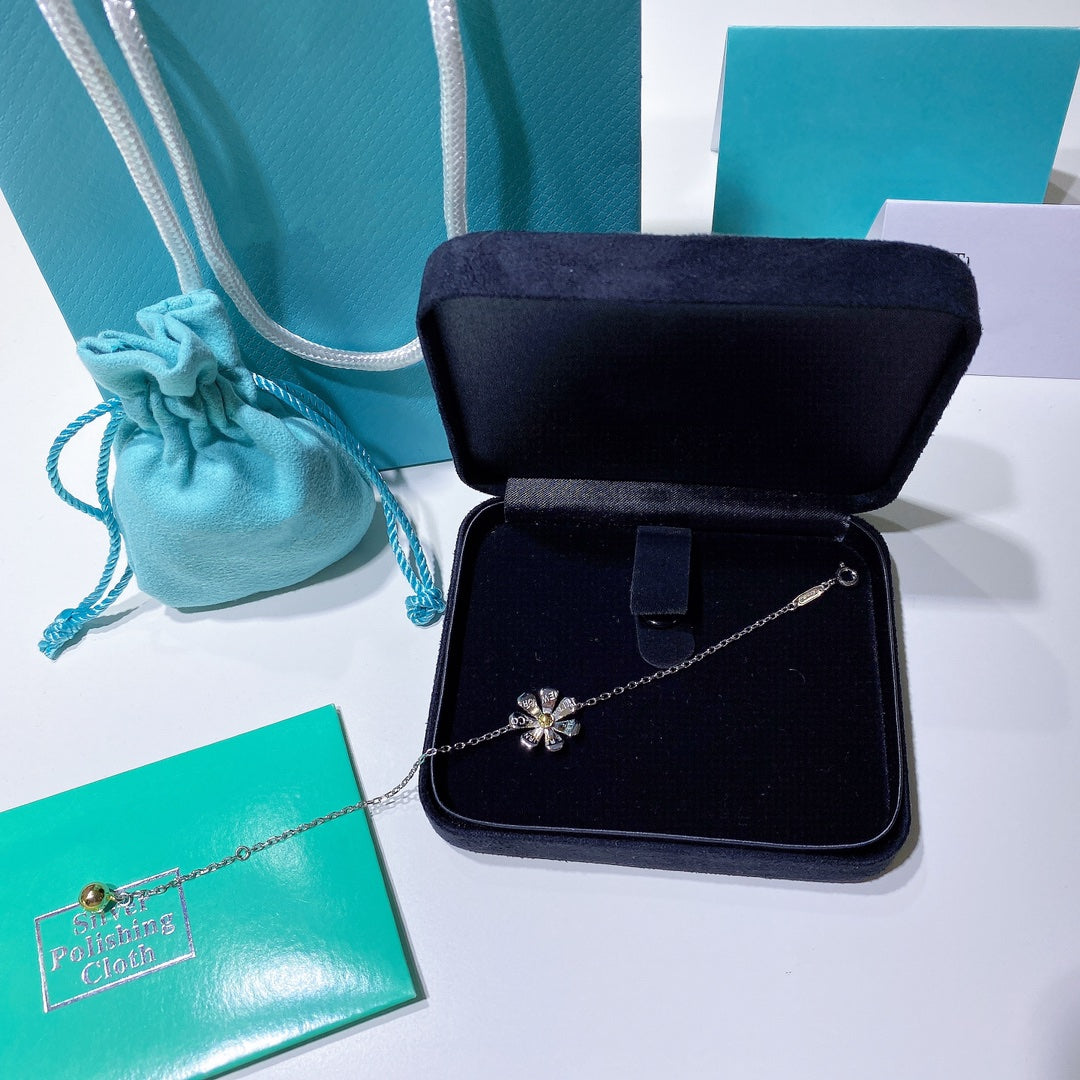 Flower Return To Tif Bracelet