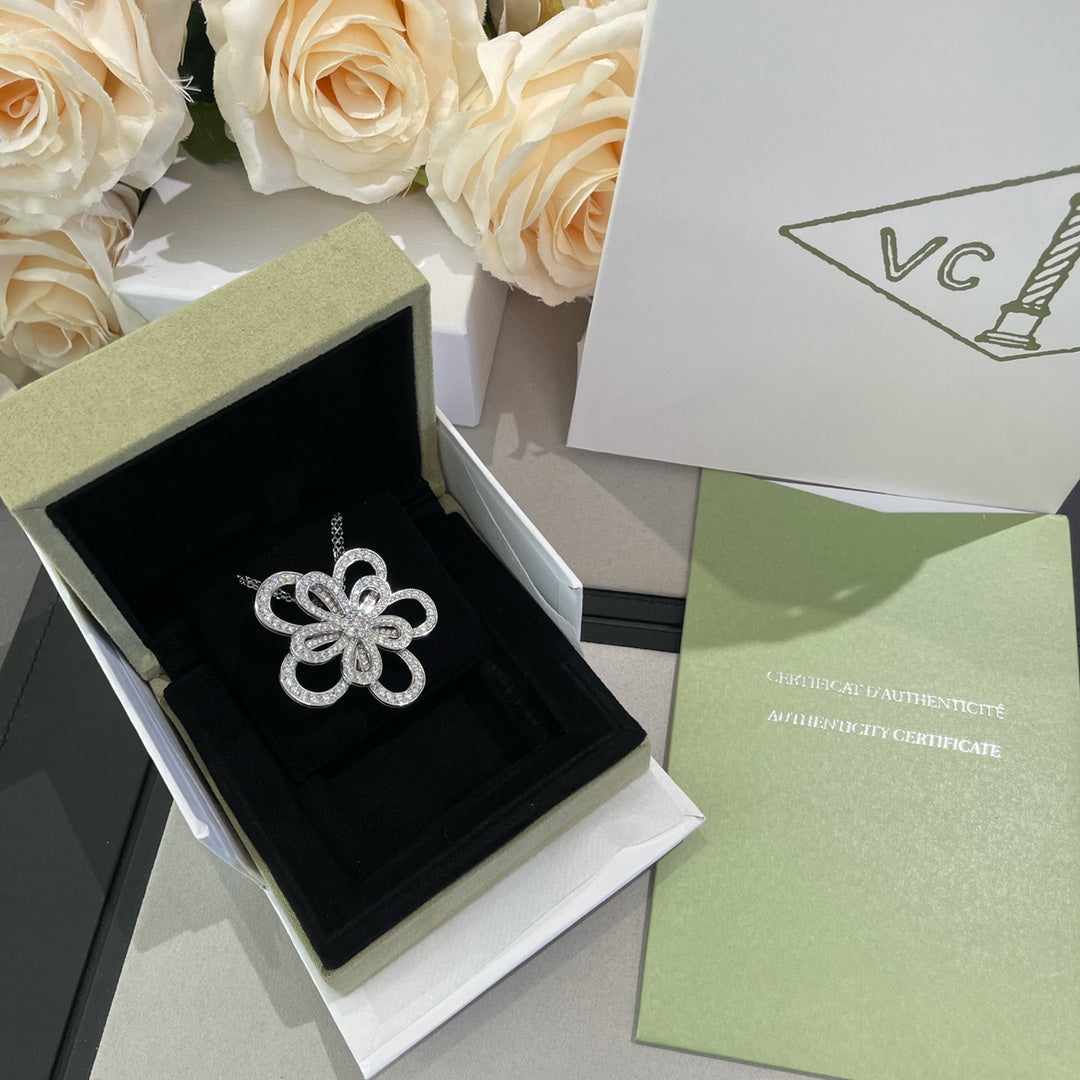 Double Lace Flower Silver Pendant Diamond Necklace