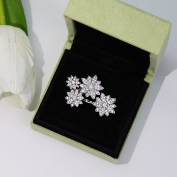 Four-Flowers Silver Diamonds Ring