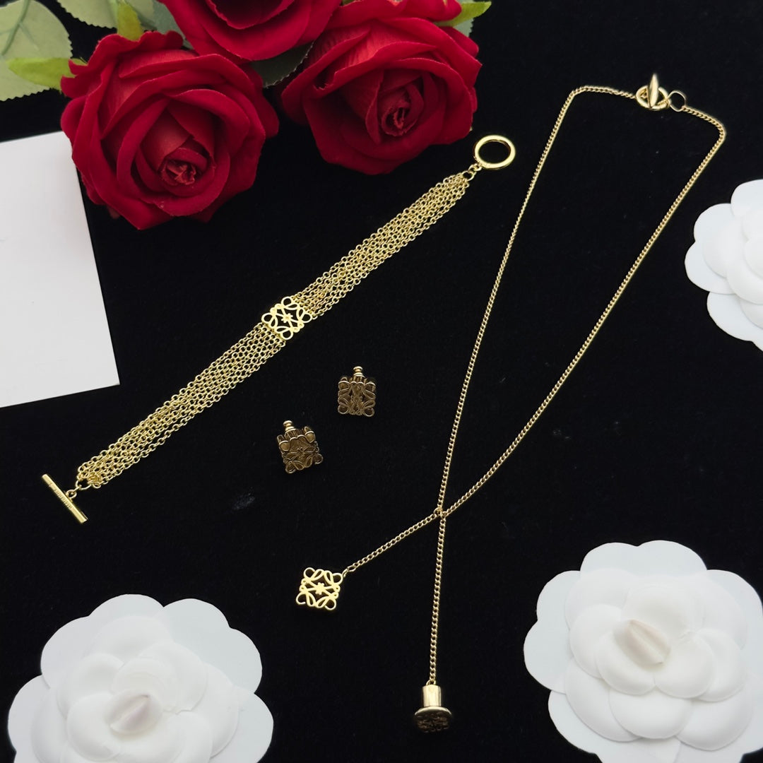 Anagram Mutil Chain Bracelet