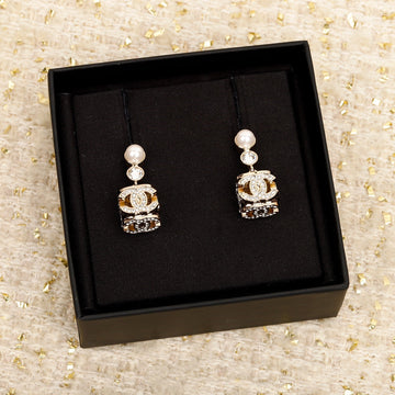 Chane 23 Full Diamond Sieve Double C Gold Earrings