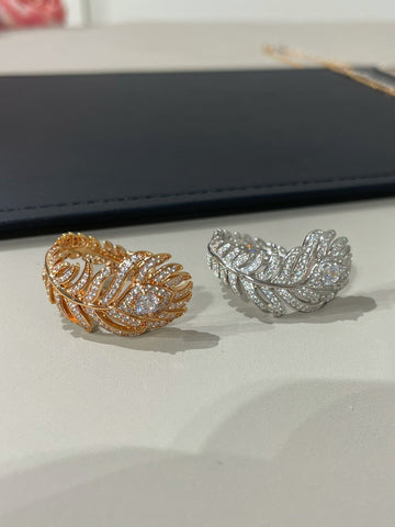 Plume De Paon Small Ring