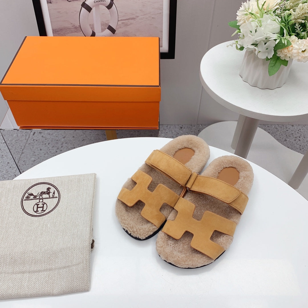 Chypre Sandal Beige Shearling Insole Light Brown Velvet Leather Lining
