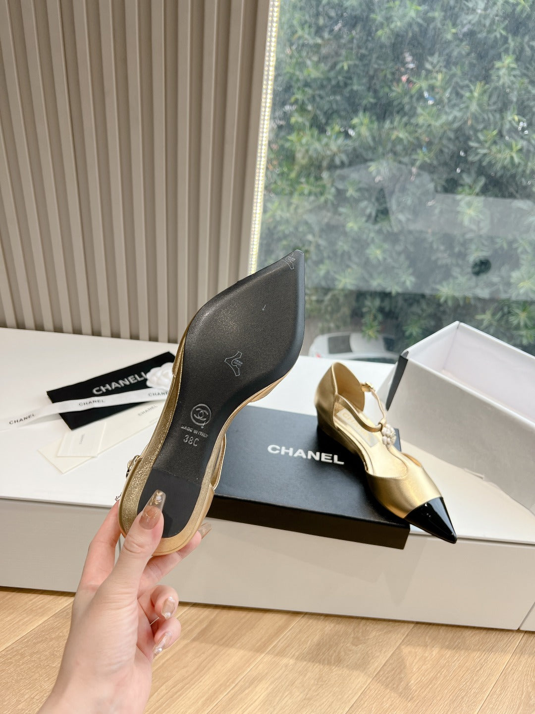 CC 25S Camellia T Strap Slingback 50MM Black Gold Calfskin&Sheepskin 413325