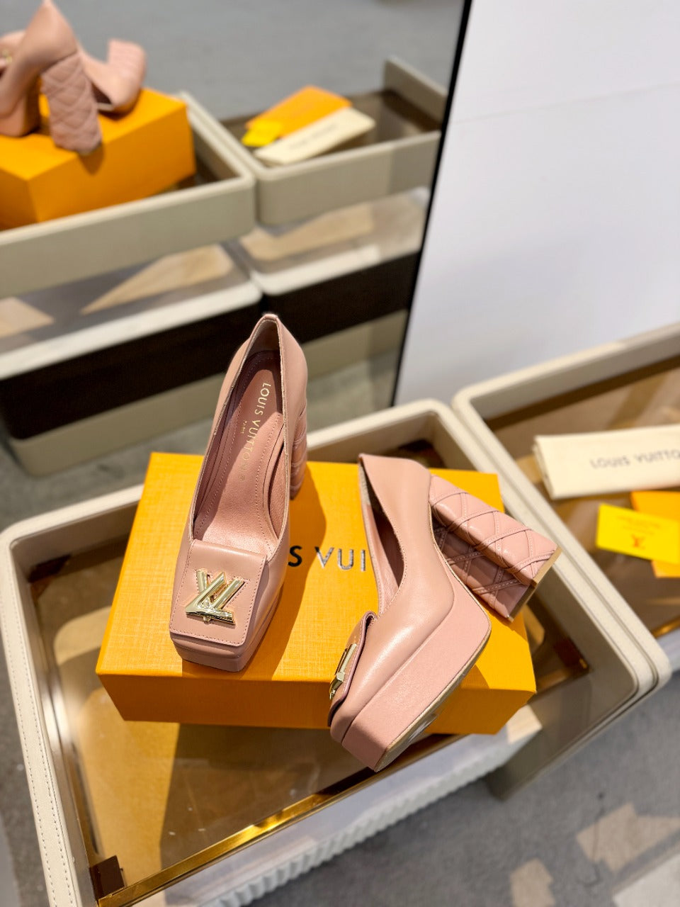 LV Shake Pump 120MM Nude Pink Cowhide
