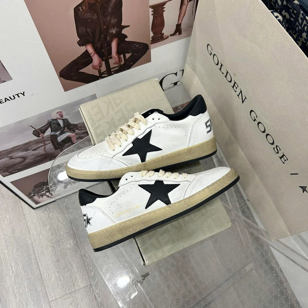 Ggdb Ball Star Low Top Sneakers In White And Black Cowhide